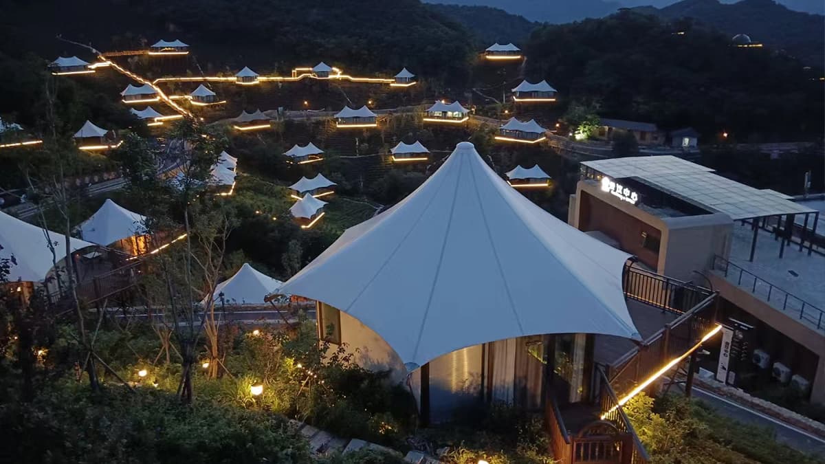 信阳何家寨露营基地