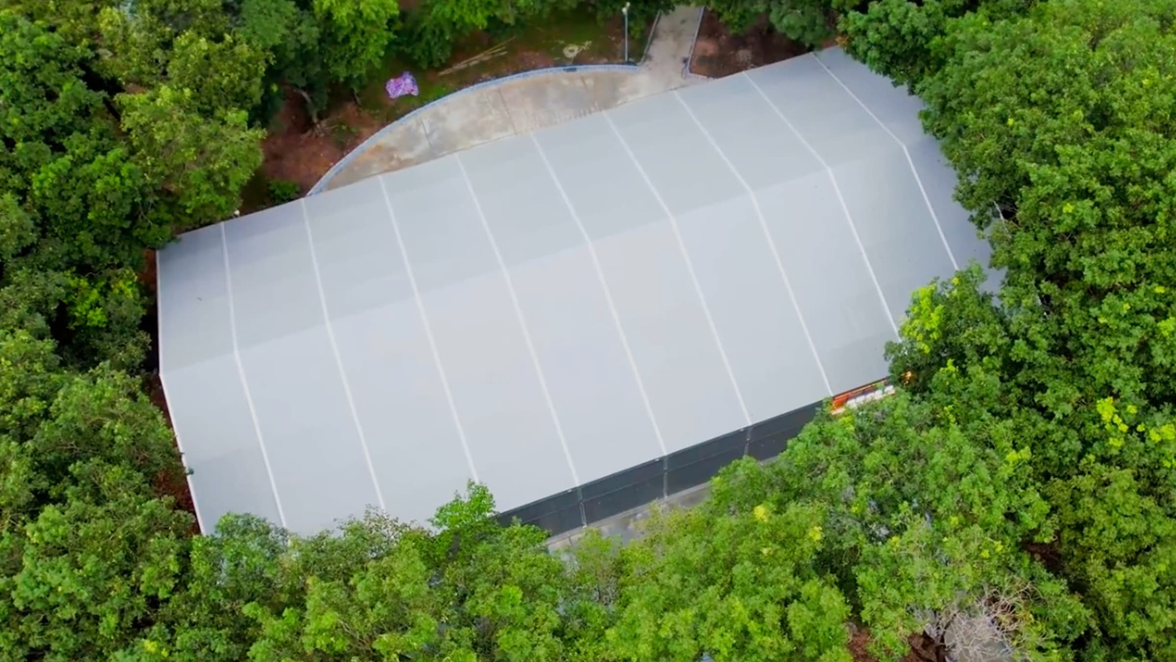 惠州现代职业学校羽毛球馆